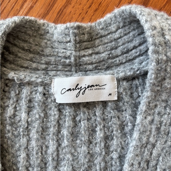Carly Jean Los Angeles Textured Gray Cardigan - Picture 2 of 2
